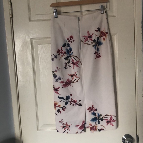 Zara pencil skirt - Picture 2 of 3